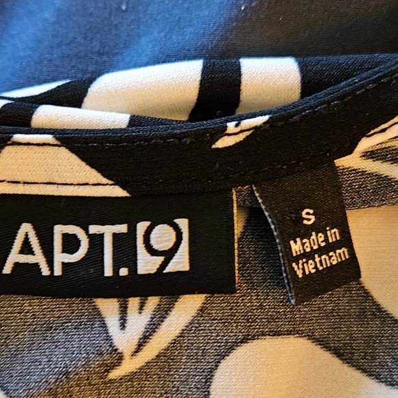 New APT 9 Wrap Tie Back Floral V Neck Dress Knee Length Cap Sleeve Women Small - Picture 6 of 7